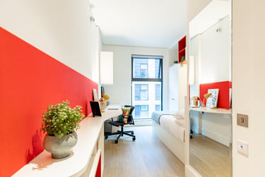 Deluxe En Suite at Spring Mews, Tinworth Street, Vauxhall, London, SE115EL - Image 1